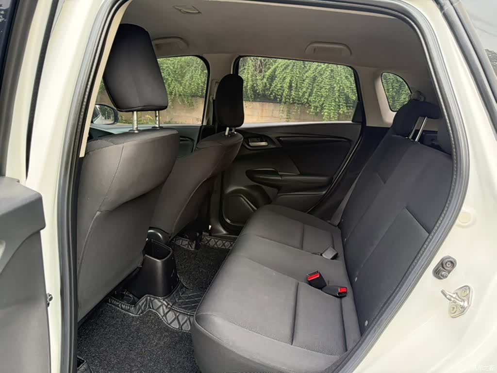 Honda Fit, 2016 14