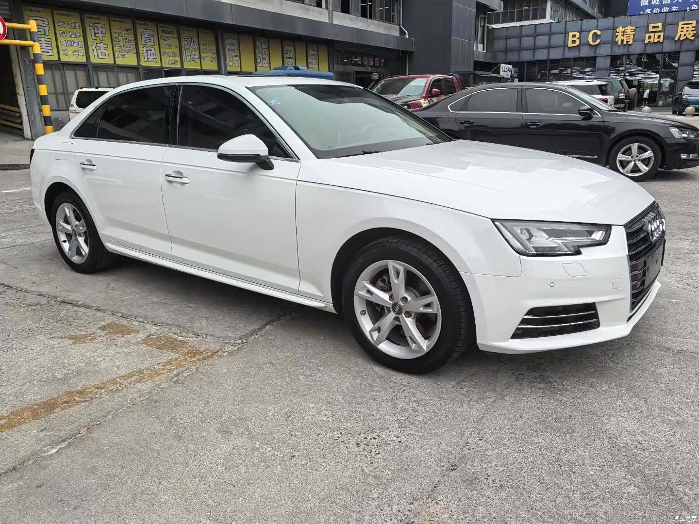 Audi A4L, 2017 3