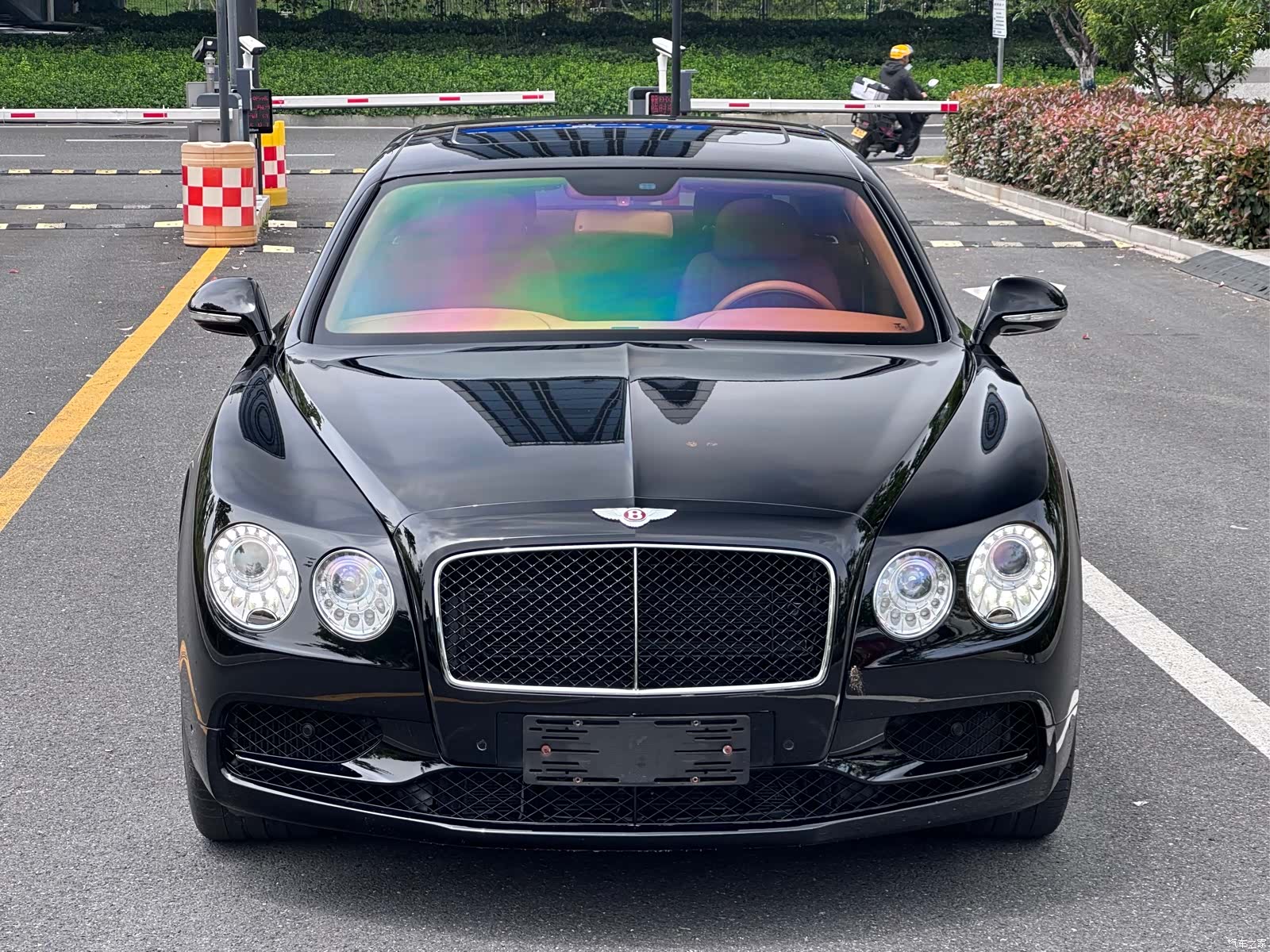 Bentley Flying Spur, 2019 3
