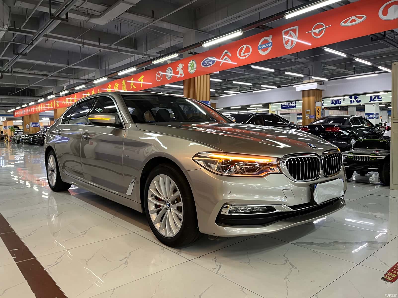 BMW 5 Series, 2018 6