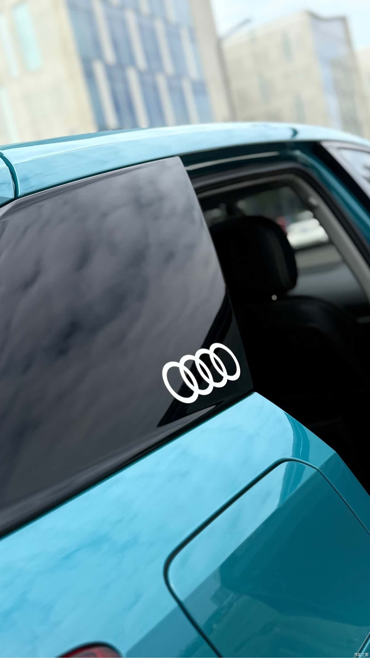 Audi Q2L, 2019 6