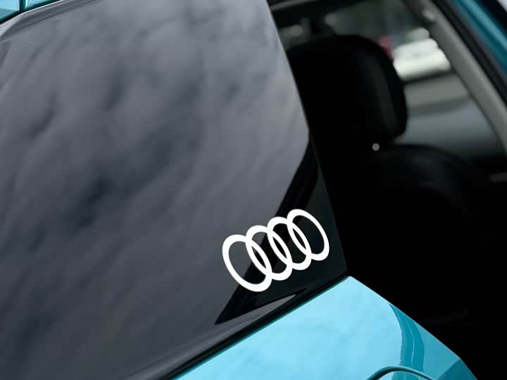 Audi Q2L 2018 35 TFSI shang shi zhuan xiang ban China VI