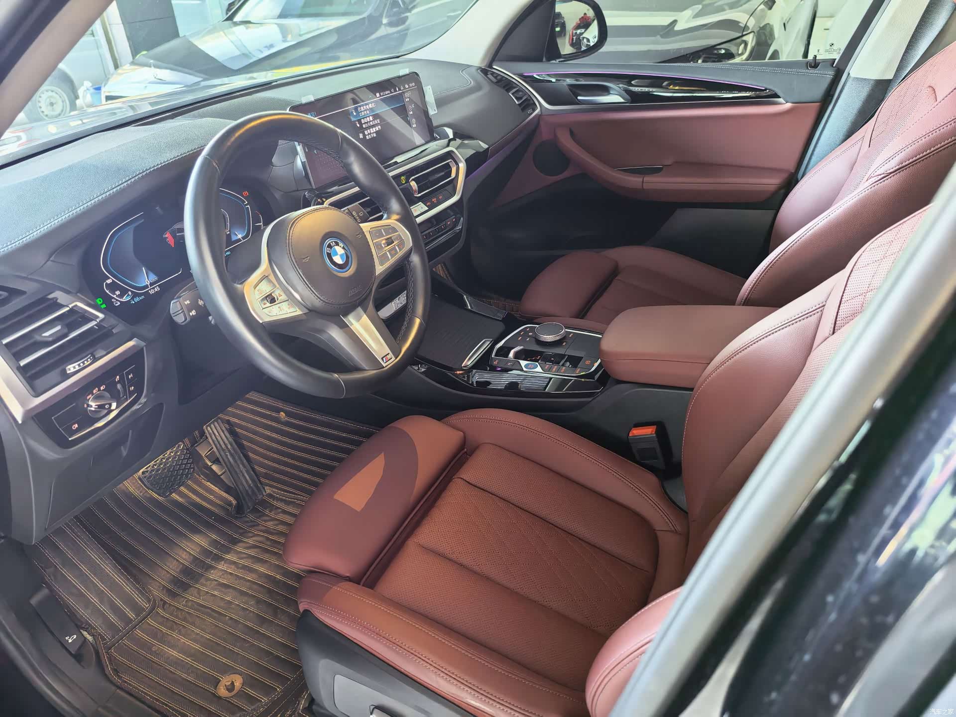 BMW iX3, 2023 4
