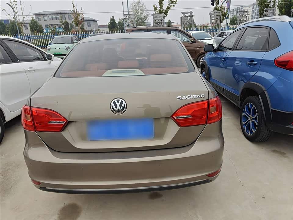 Volkswagen Sagitar
