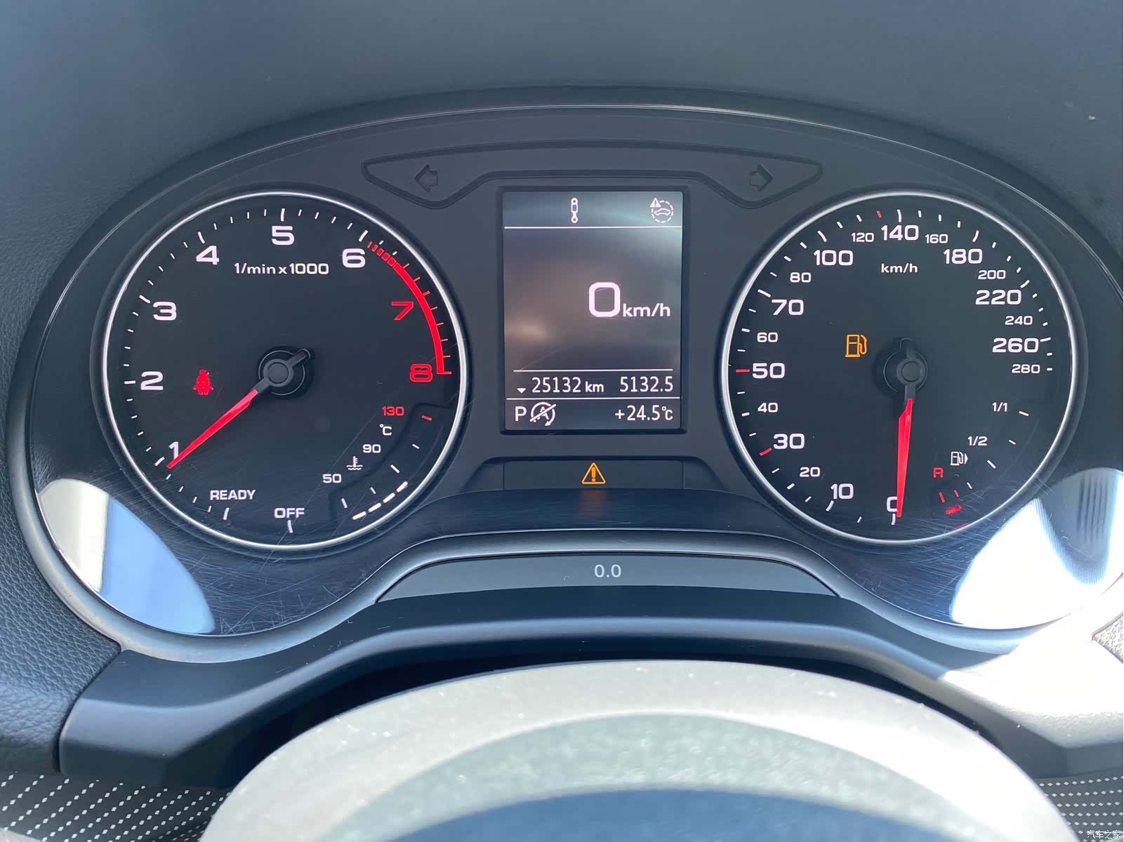 Audi Q2L, 2022 9