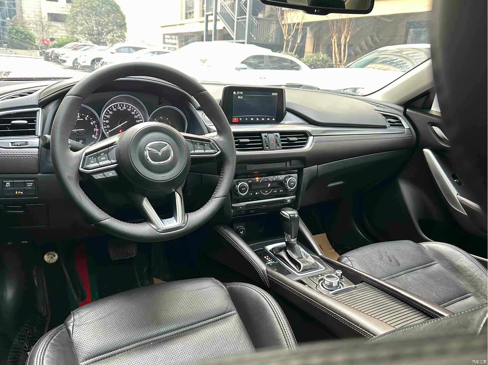 Mazda Atenza, 2018 10