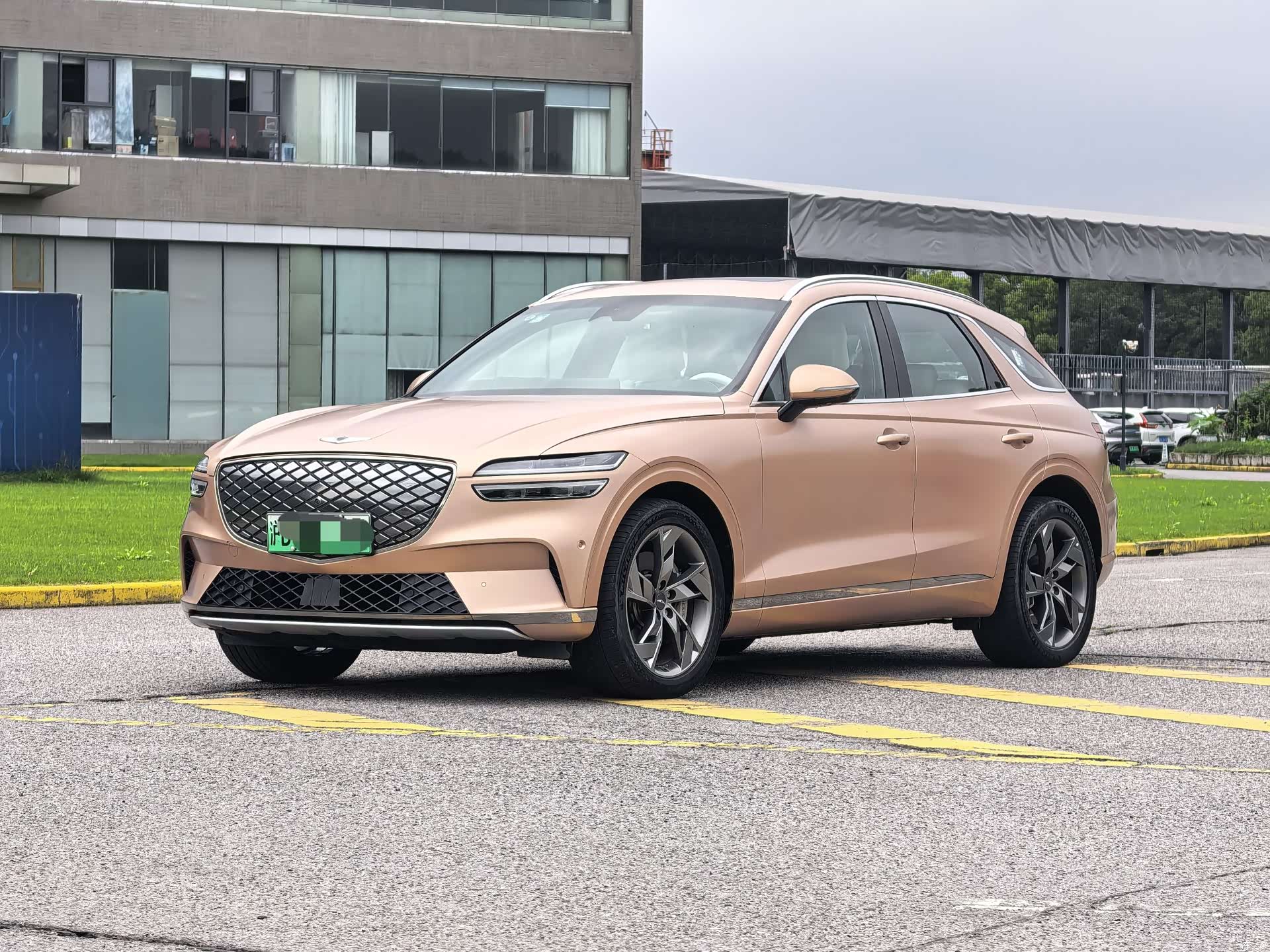 Genesis GV70