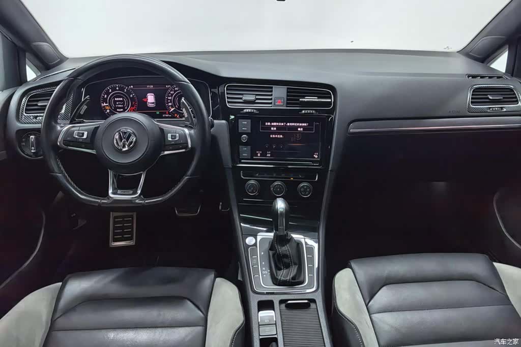 Volkswagen Golf, 2020 12