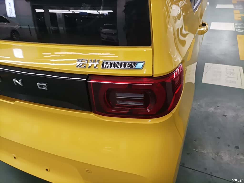 Wuling MINIEV, 2022 8