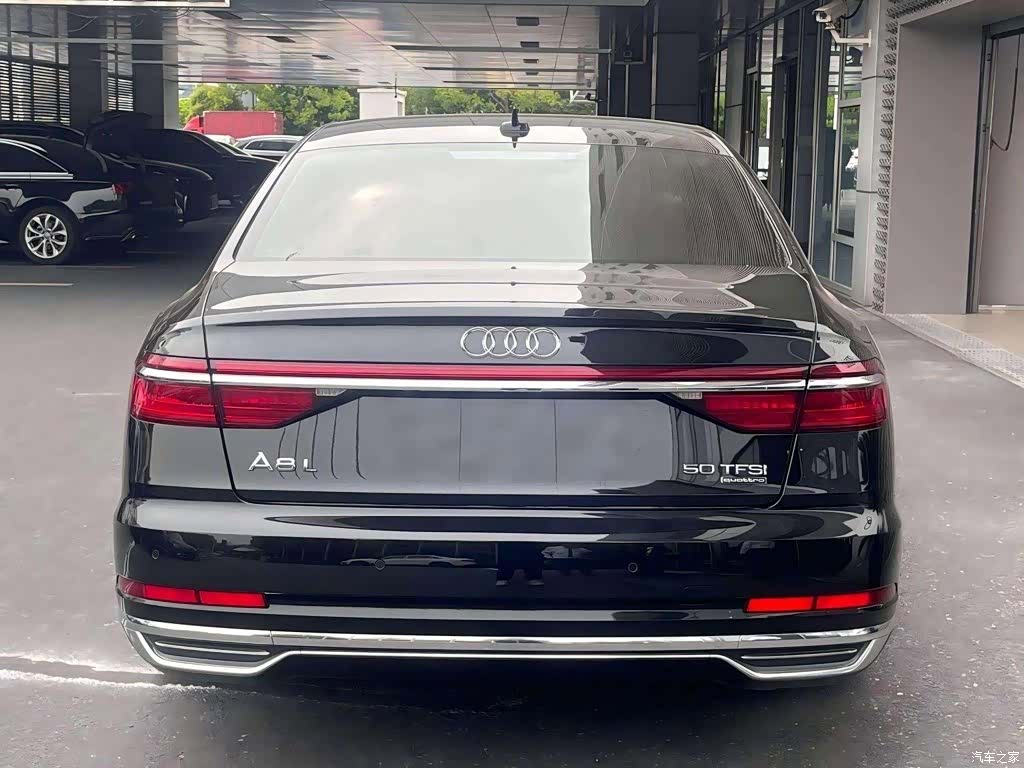 Audi A8L, 2021 3
