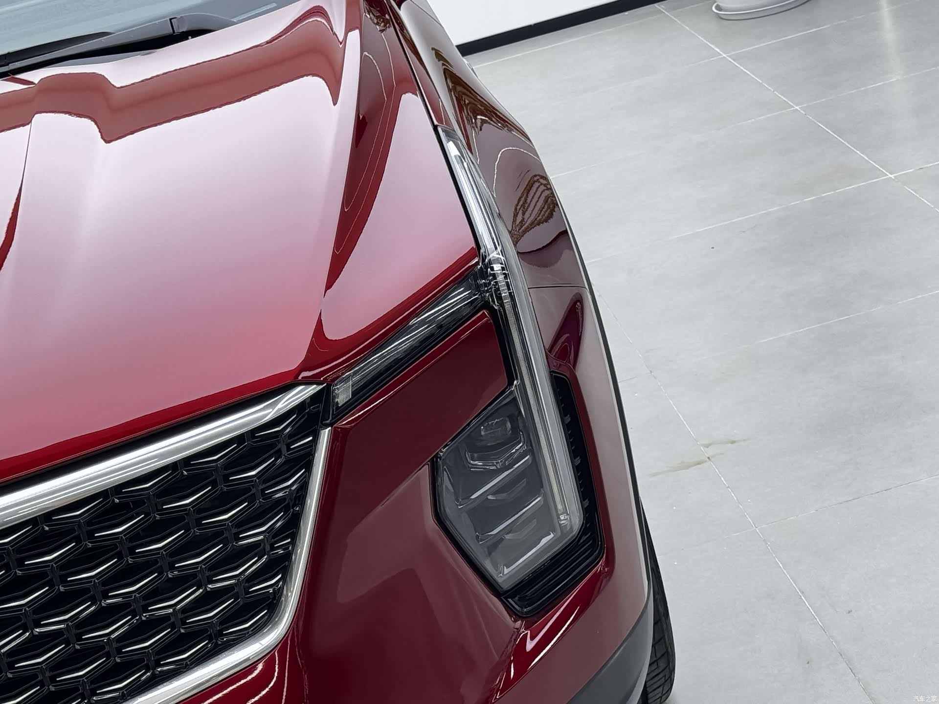 Cadillac XT4, 2025 4