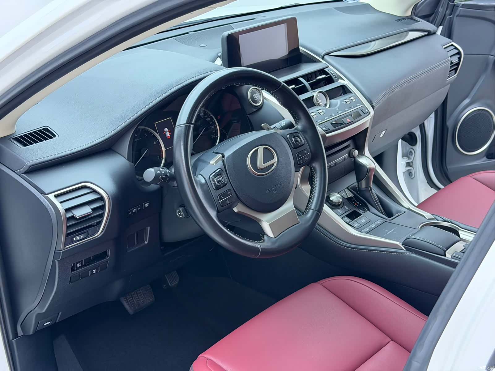 Lexus NX, 2021 6