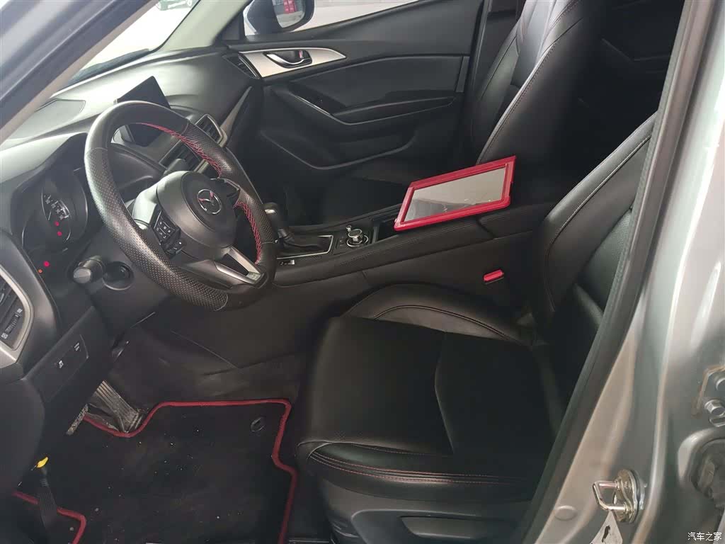Mazda Mazda3, 2019 15