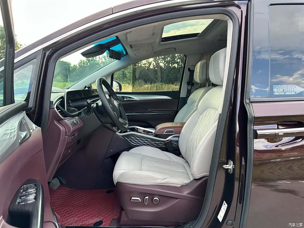 Buick GL8, 2022 9