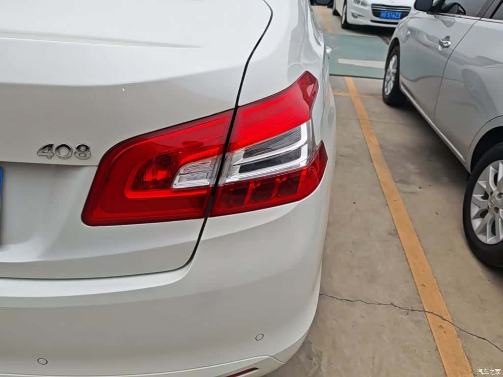 Peugeot 408, 2016 8