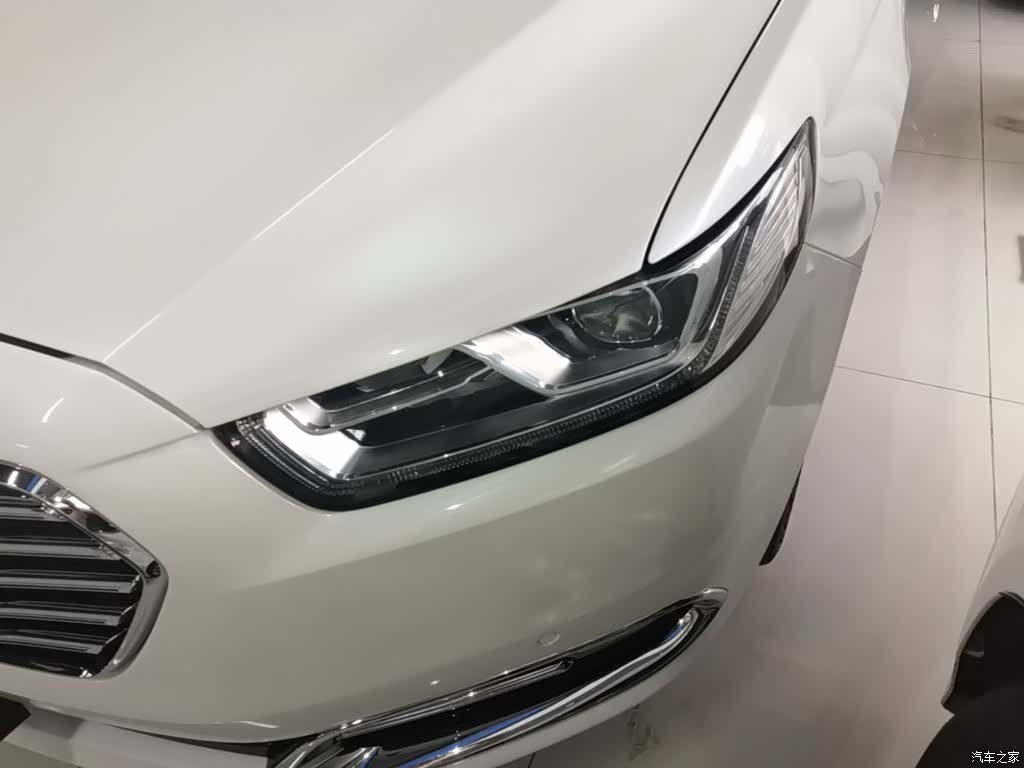 Ford Taurus, 2018 24