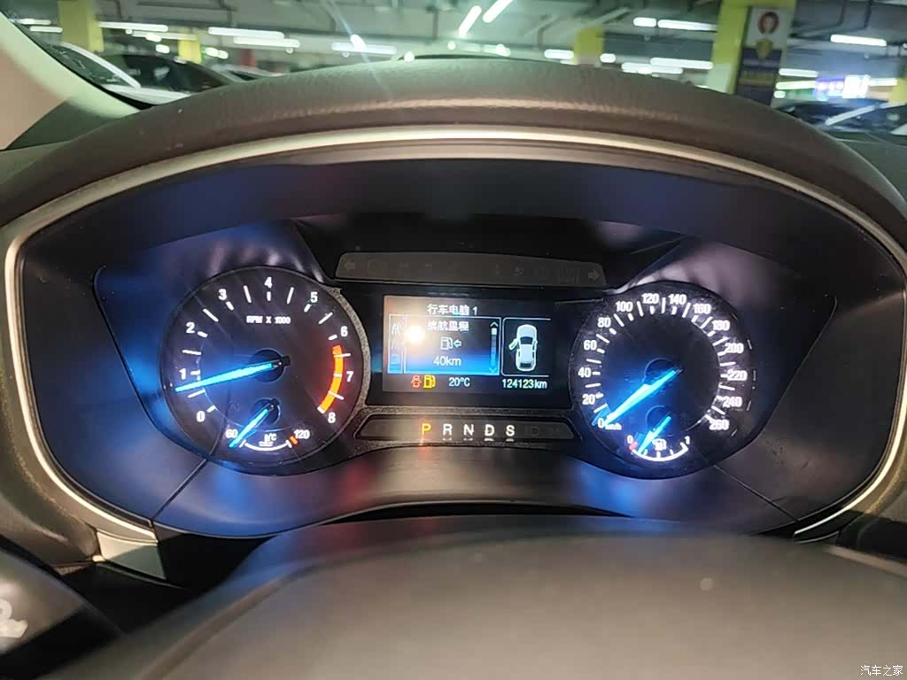 Ford Mondeo, 2015 8