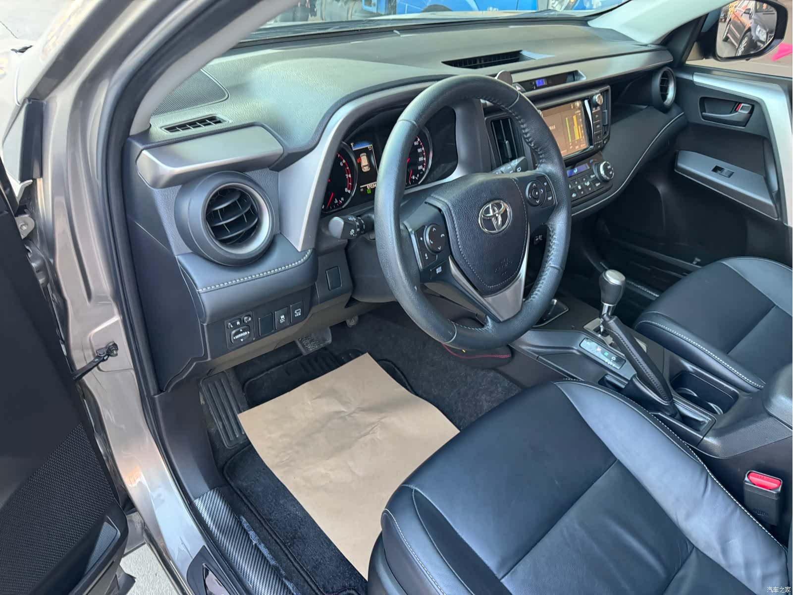Toyota RAV4, 2016 2