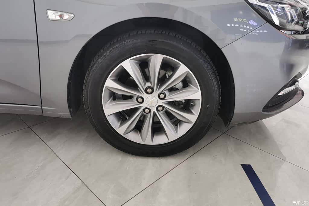 Chevrolet 320, 2021 6