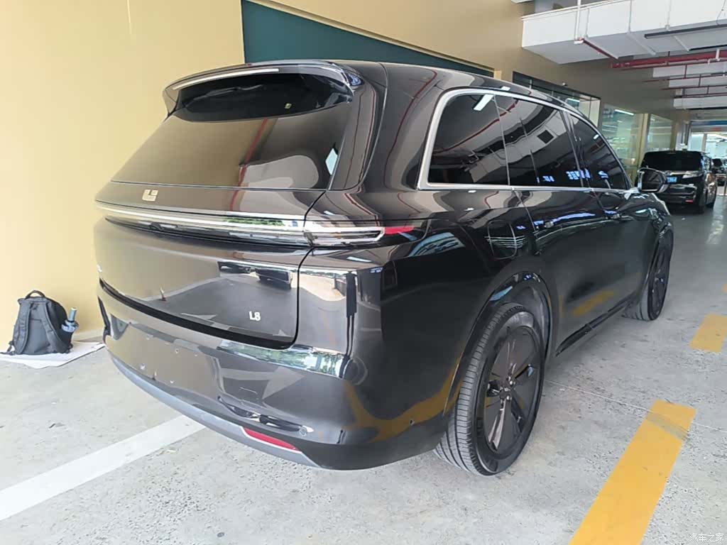 Li Auto L8, 2025 7