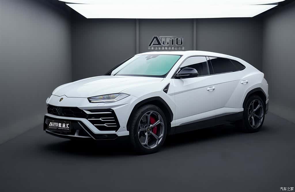 Lamborghini Urus, 2019 1