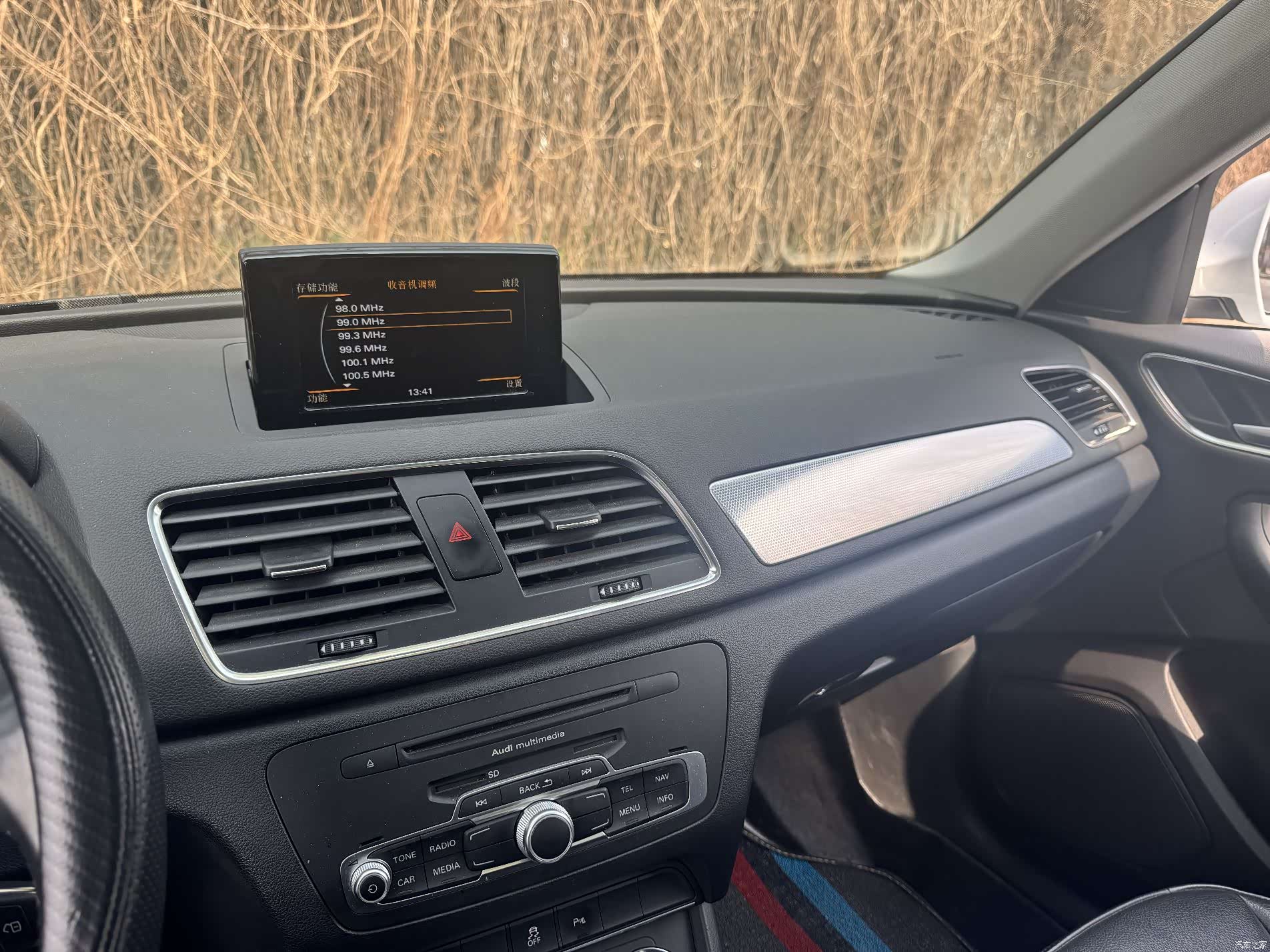 Audi Q3, 2015 11