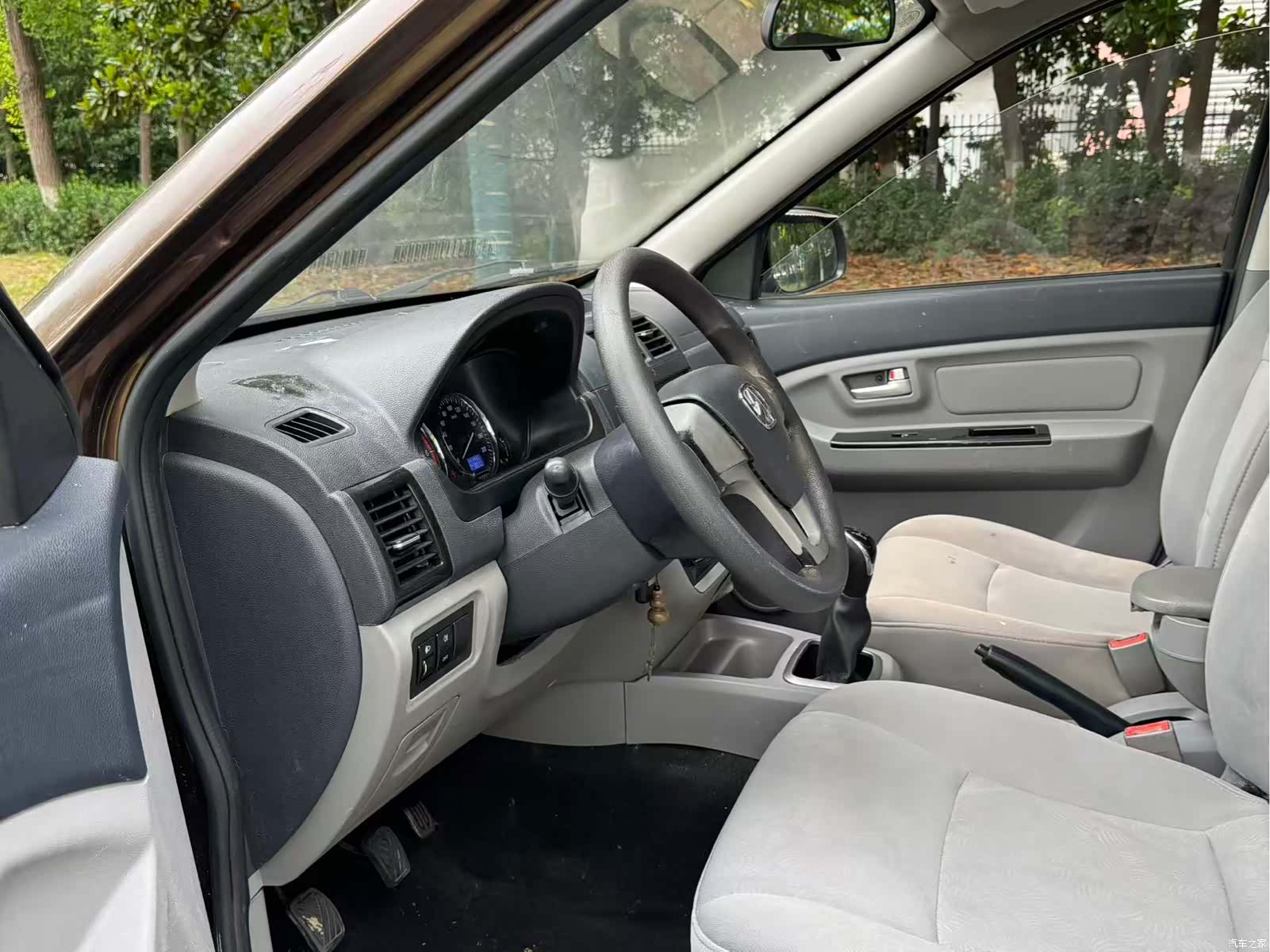 BAIC M20, 2016 11