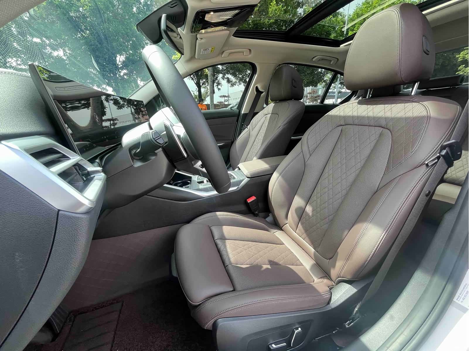 BMW 3 Series, 2026 11