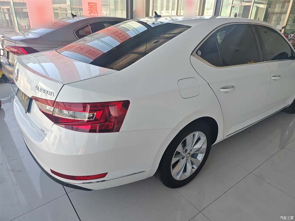 Skoda Superb, 2018 все фото