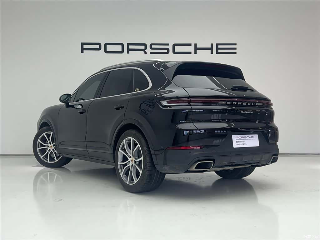 Porsche Cayenne, 2025 3