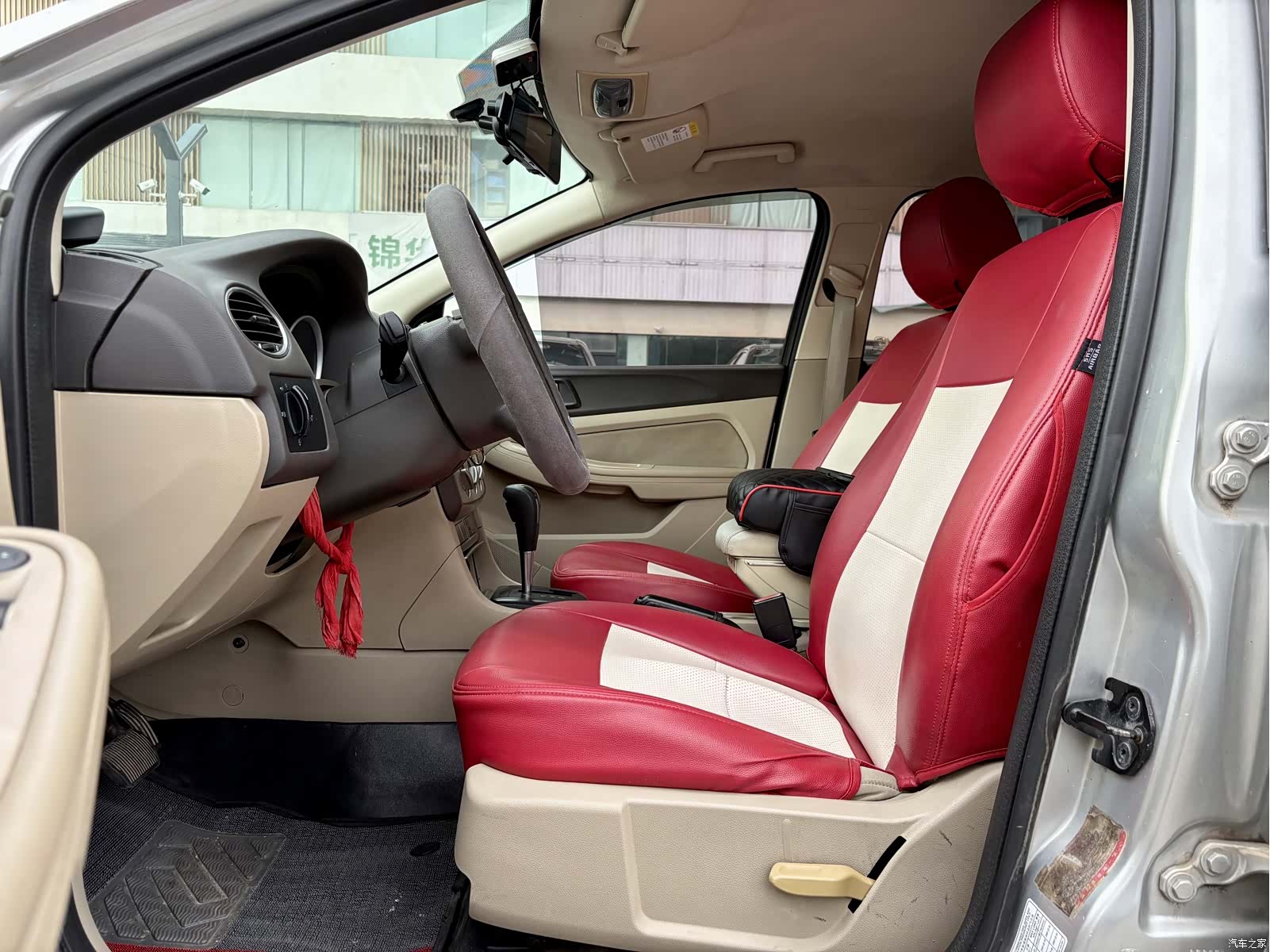 Ford Focus, 2014 4