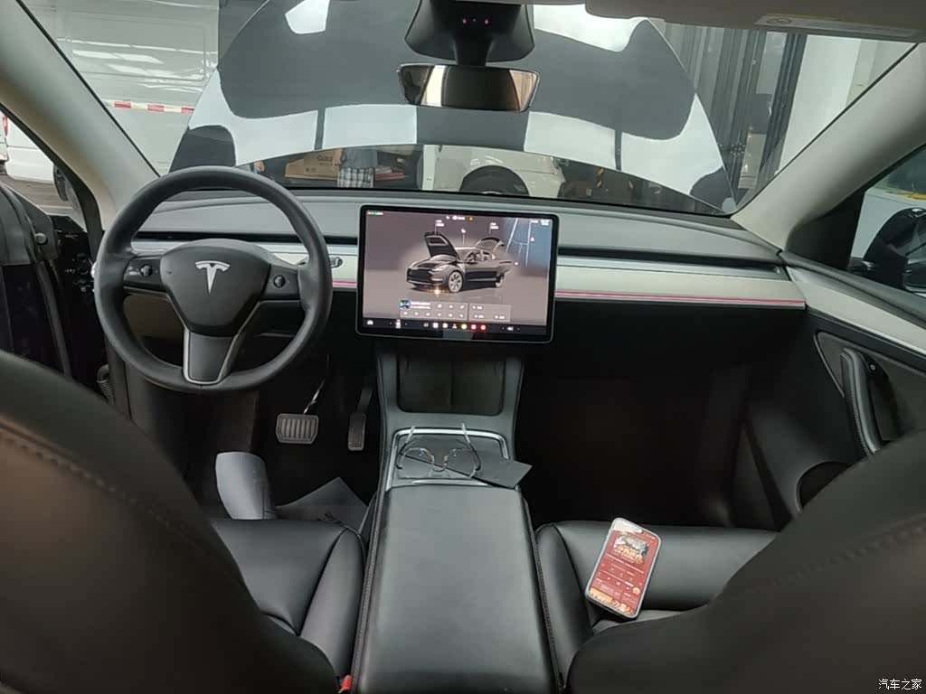 Tesla Model Y, 2024 10