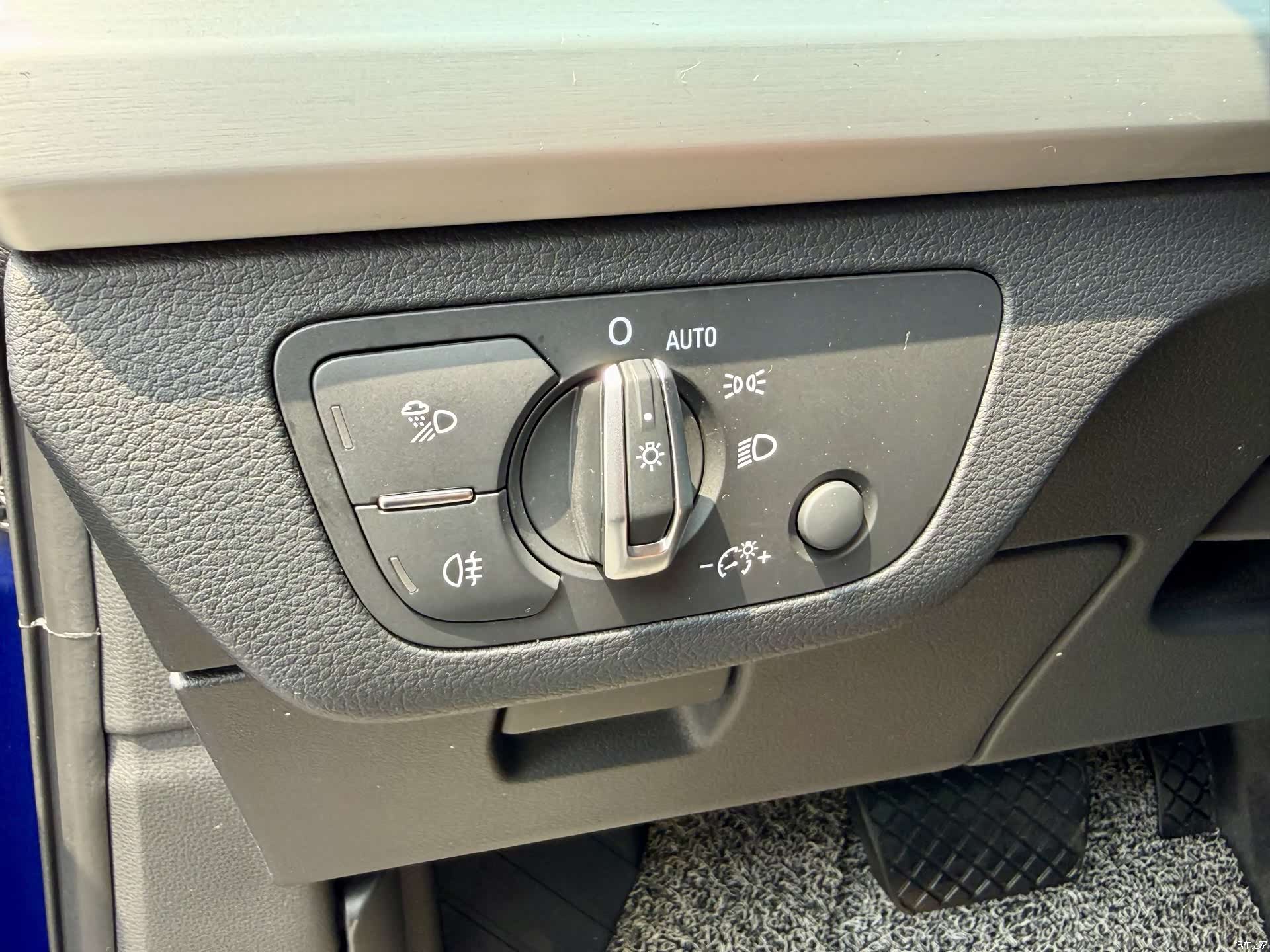 Audi Q5L, 2020 11