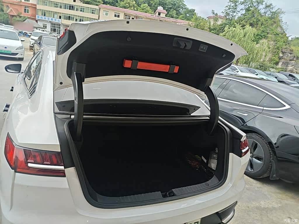 BYD Han, 2023 19