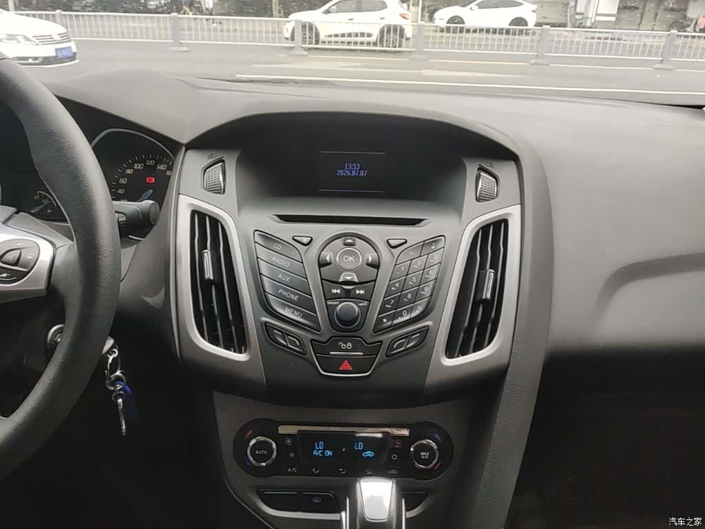 Ford Focus, 2015 13