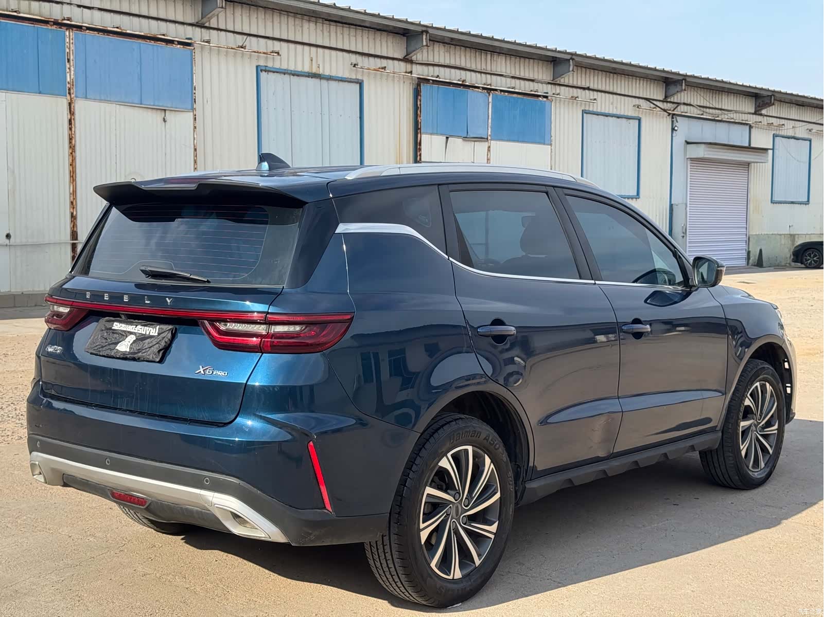 Geely X6, 2022 8
