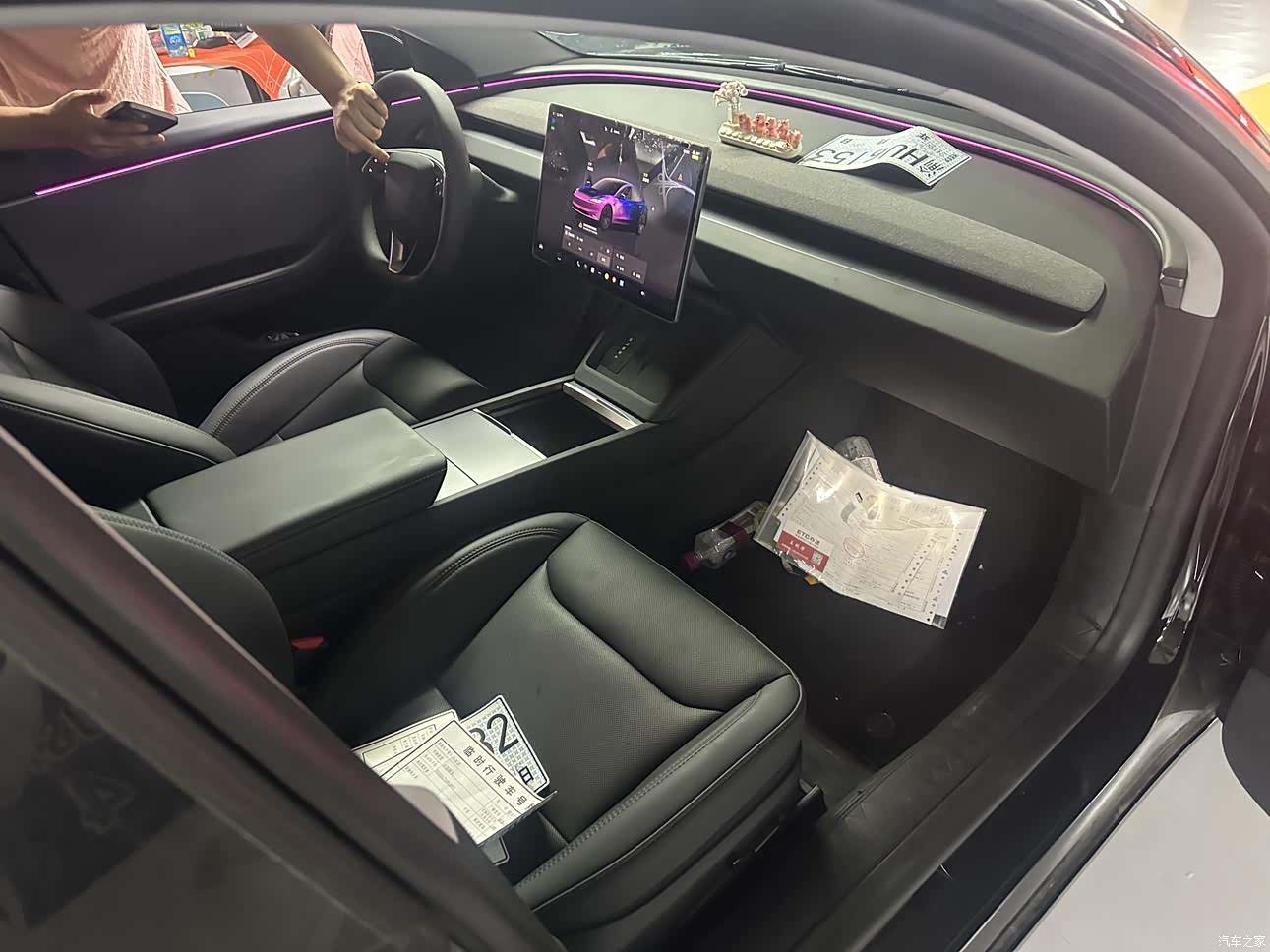 Tesla Model 3, 2025 4