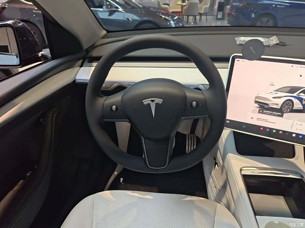 Tesla Model Y, 2024 11
