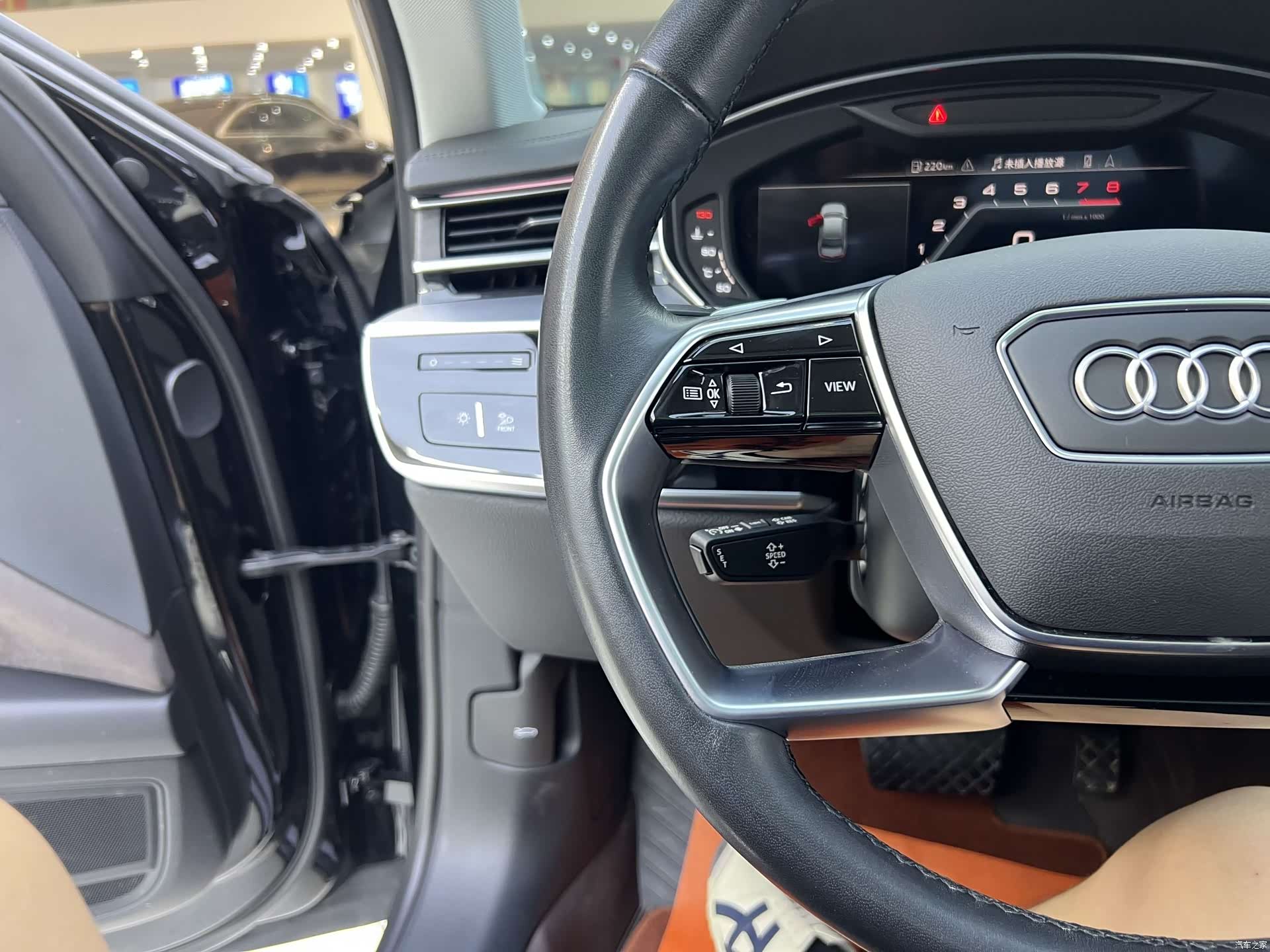 Audi A8L, 2023 25