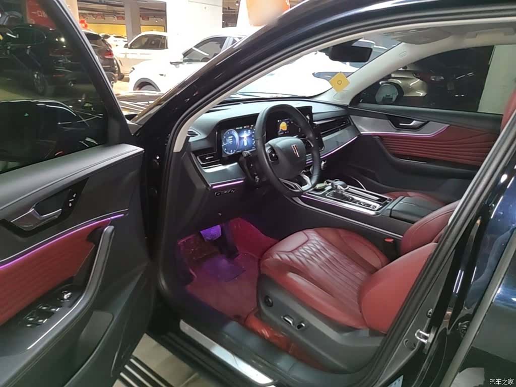 Hongqi HS5, 2024 12