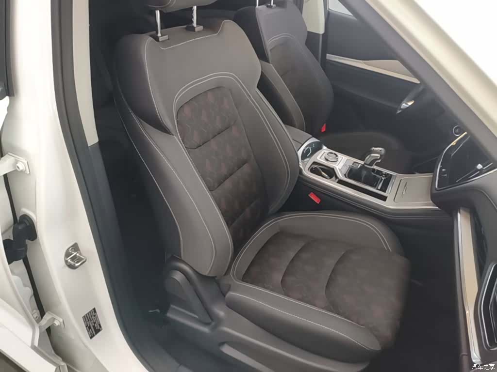 Jetour X70, 2019 25