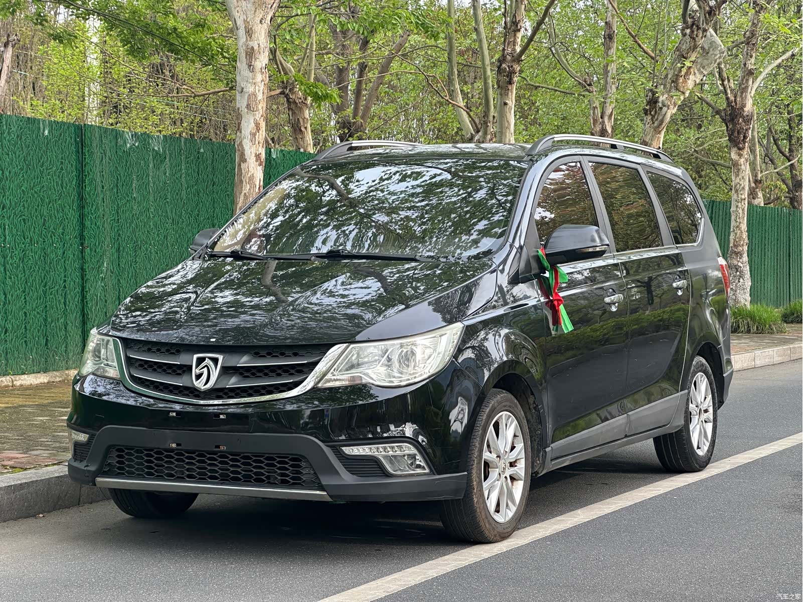 Wuling 730, 2015 1