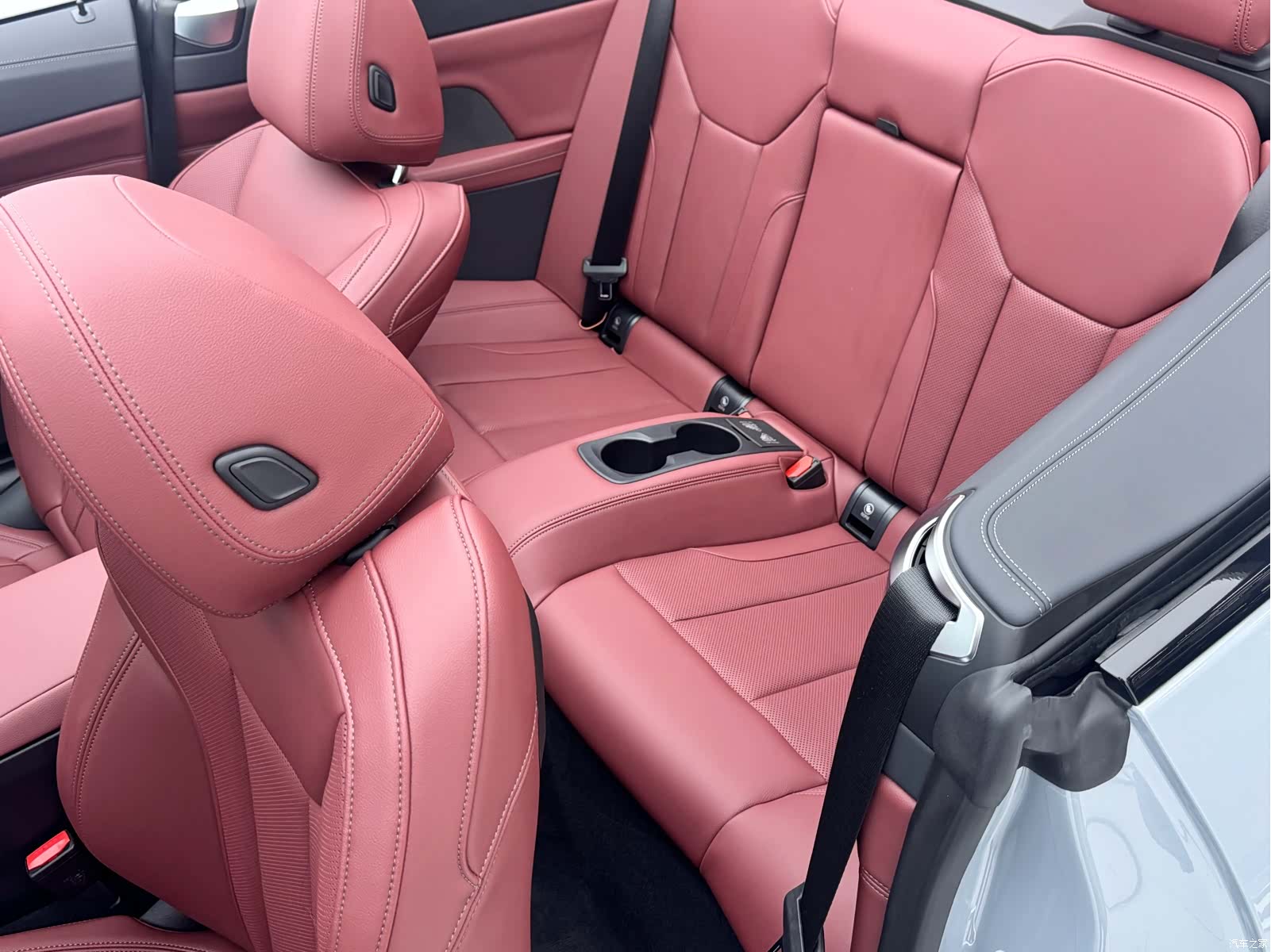 BMW 4 Series, 2024 17