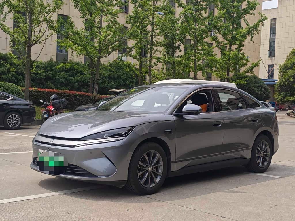 BYD Qin L