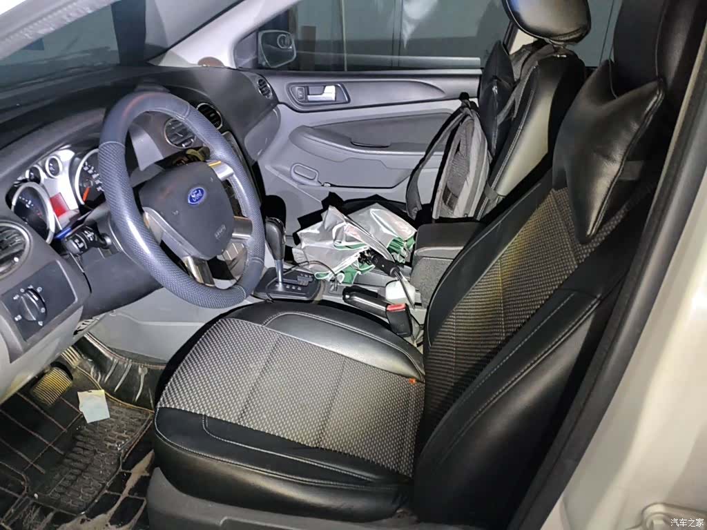 Ford Focus, 2015 8