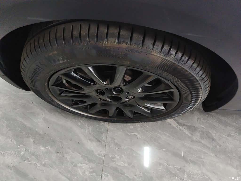 Mini ONE, 2021 23