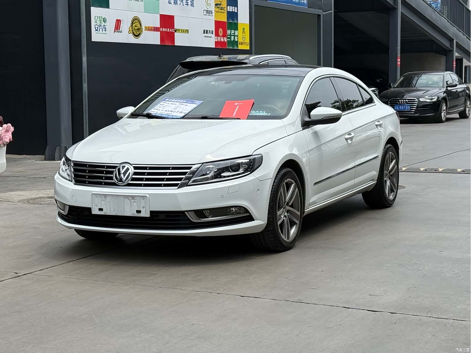 Volkswagen CC, 2013 1