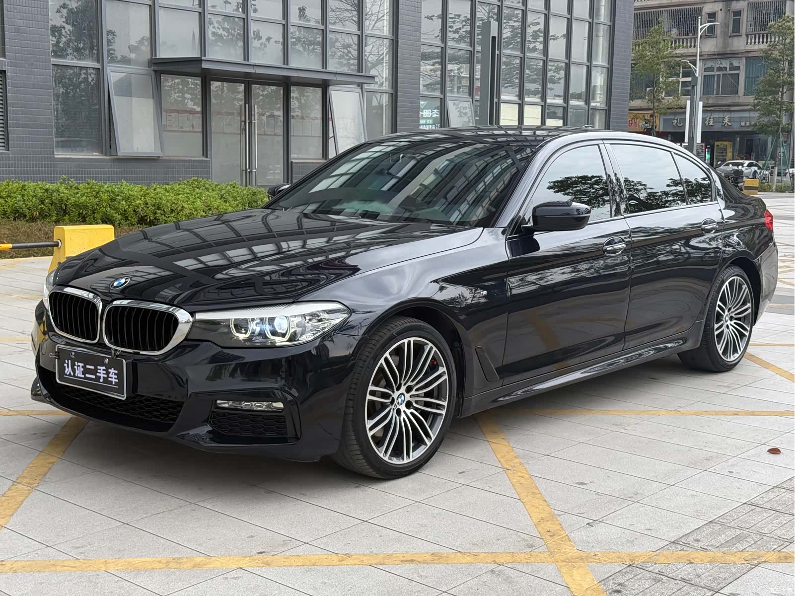 BMW 5 Series, 2017 1