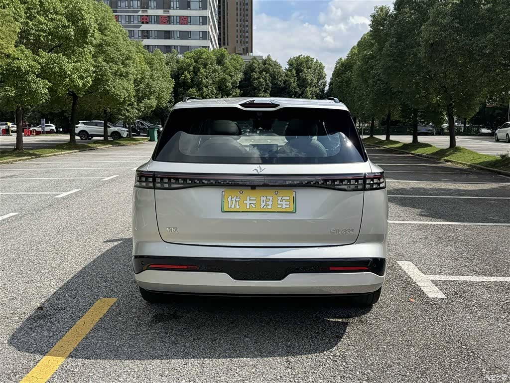 DongFeng eπ008, 2025 6