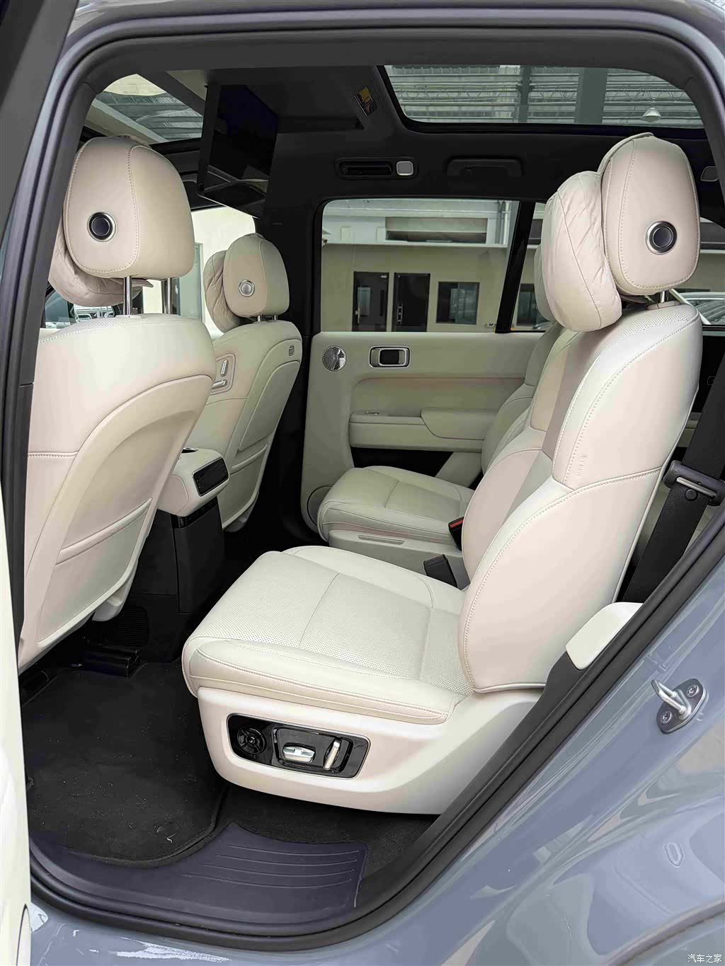 Li Auto L8, 2025 все фото